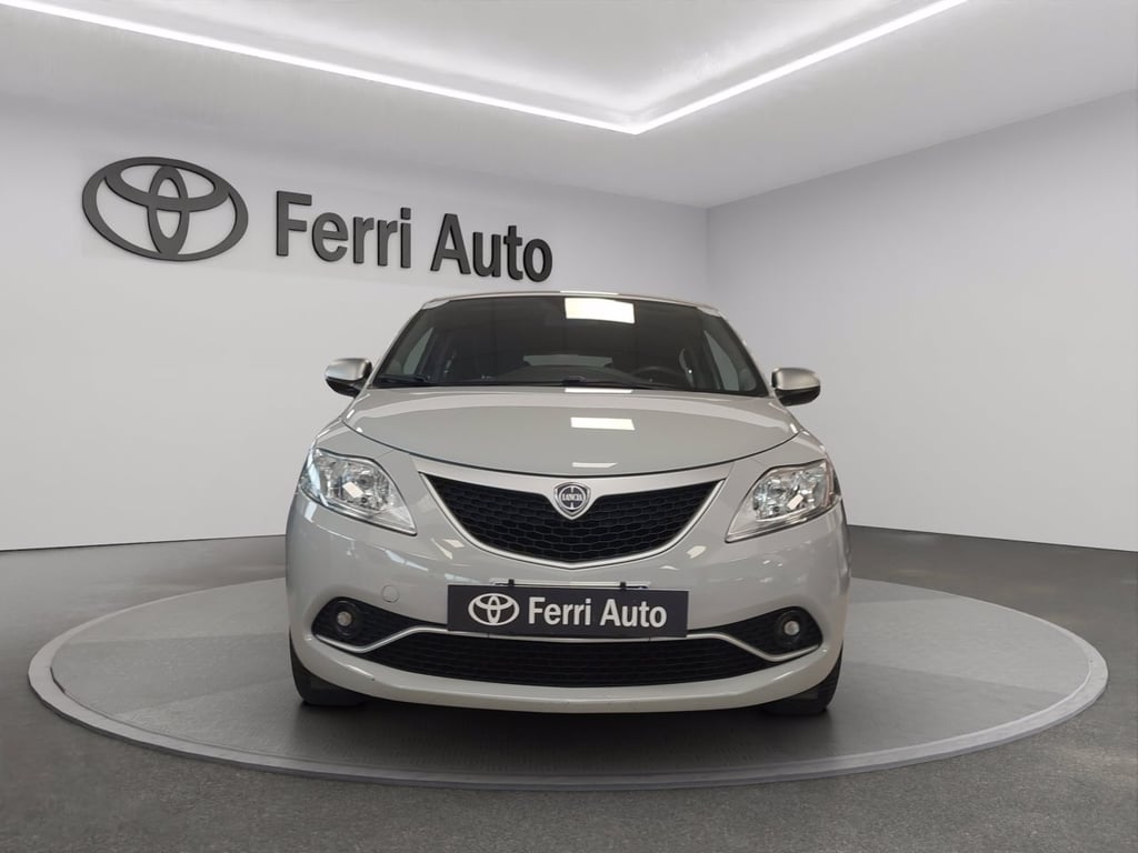 LANCIA Ypsilon 1.2 mya 69cv