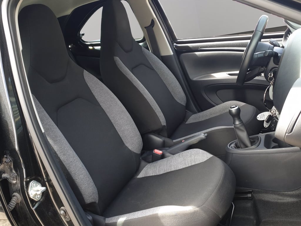 TOYOTA Aygo x 1.0 active 72cv