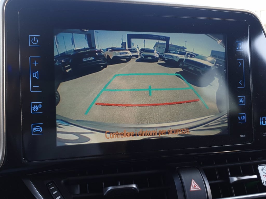 TOYOTA C-hr 1.8h lounge 2wd e-cvt