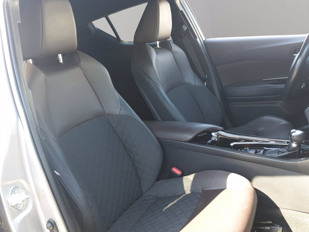 TOYOTA C-hr 1.8h lounge 2wd e-cvt