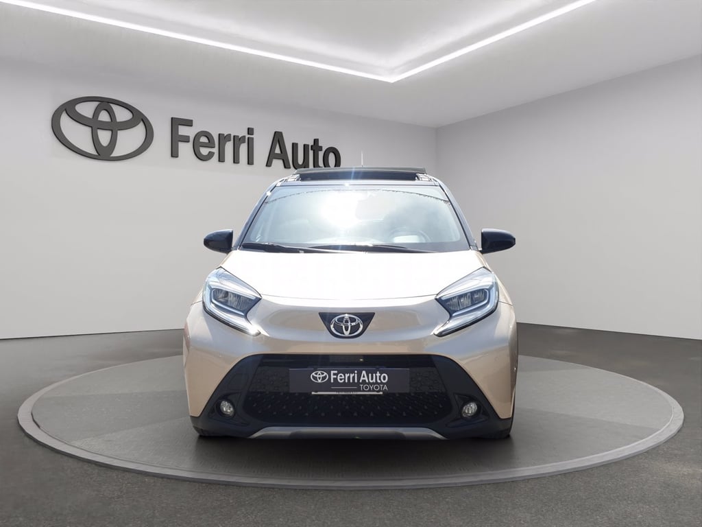 TOYOTA Aygo x 1.0 lounge air 72cv