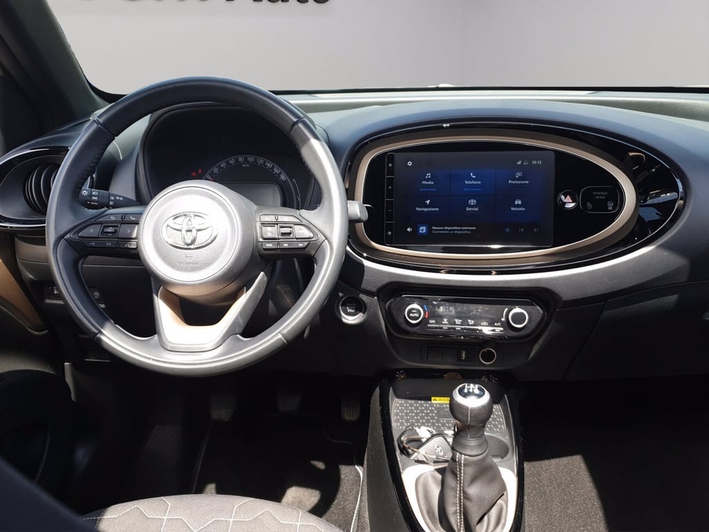 TOYOTA Aygo x 1.0 lounge air 72cv