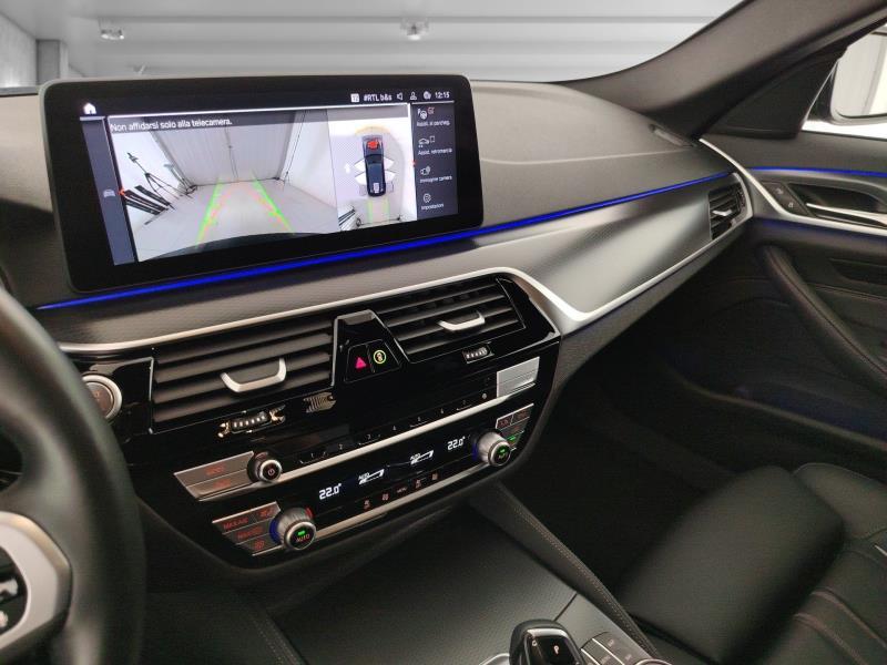 BMW 520d touring mhev 48v msport auto