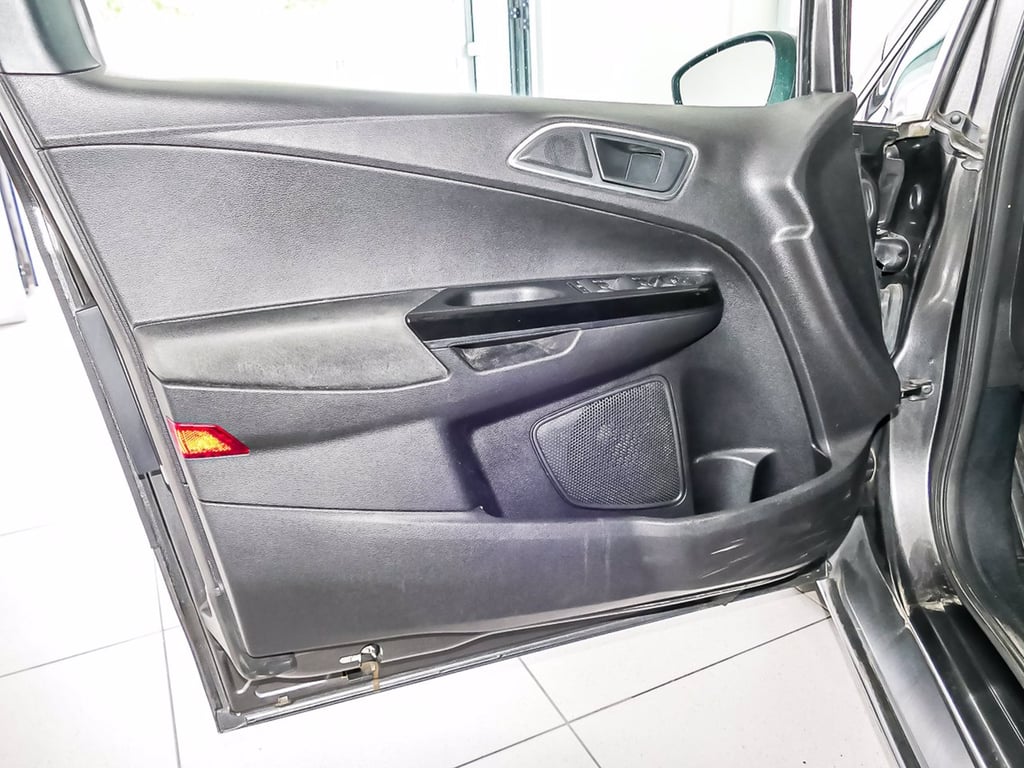 FORD B-max 1.5 tdci titanium 75cv e6