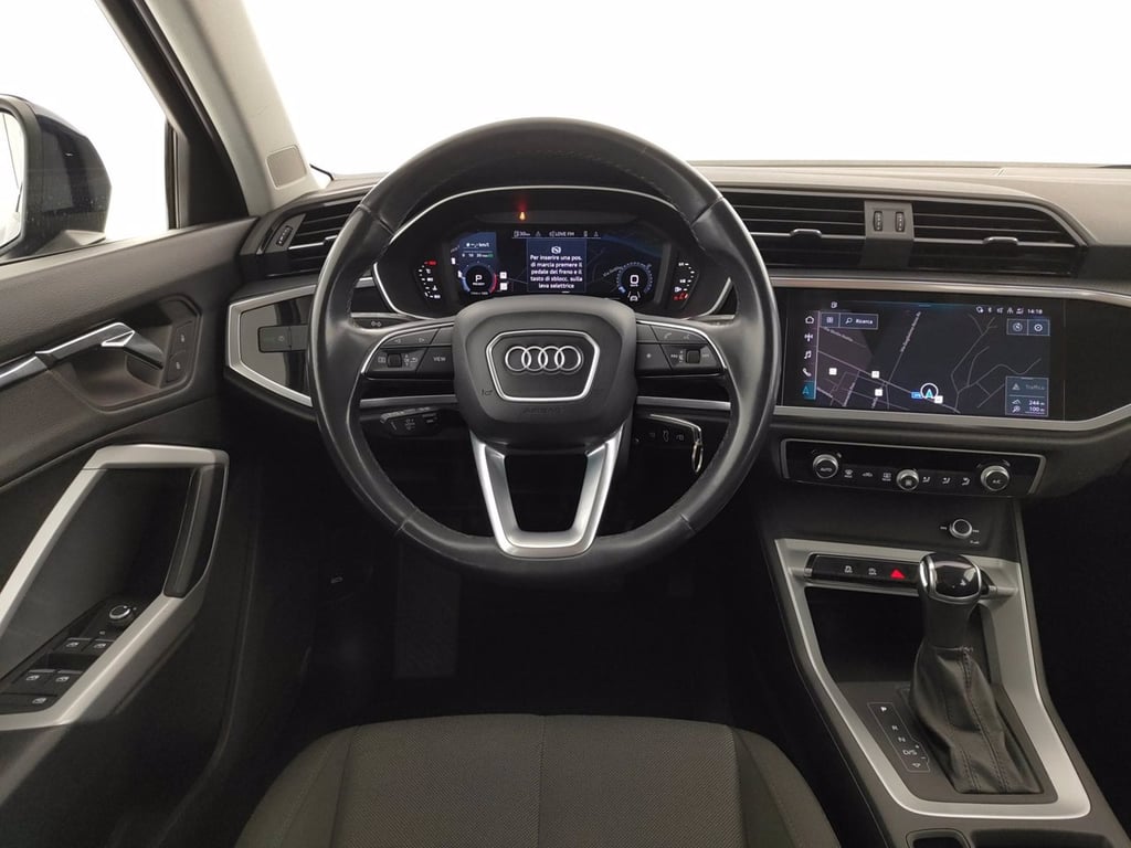 AUDI Q3 35 2.0 tdi business quattro s-tronic