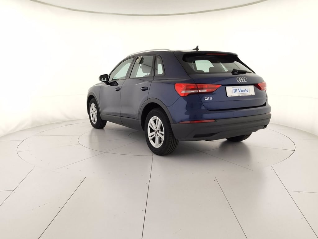 AUDI Q3 35 2.0 tdi business quattro s-tronic
