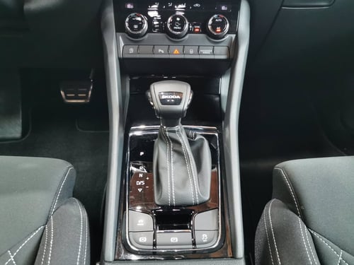 SKODA Karoq 1.5 tsi style dsg