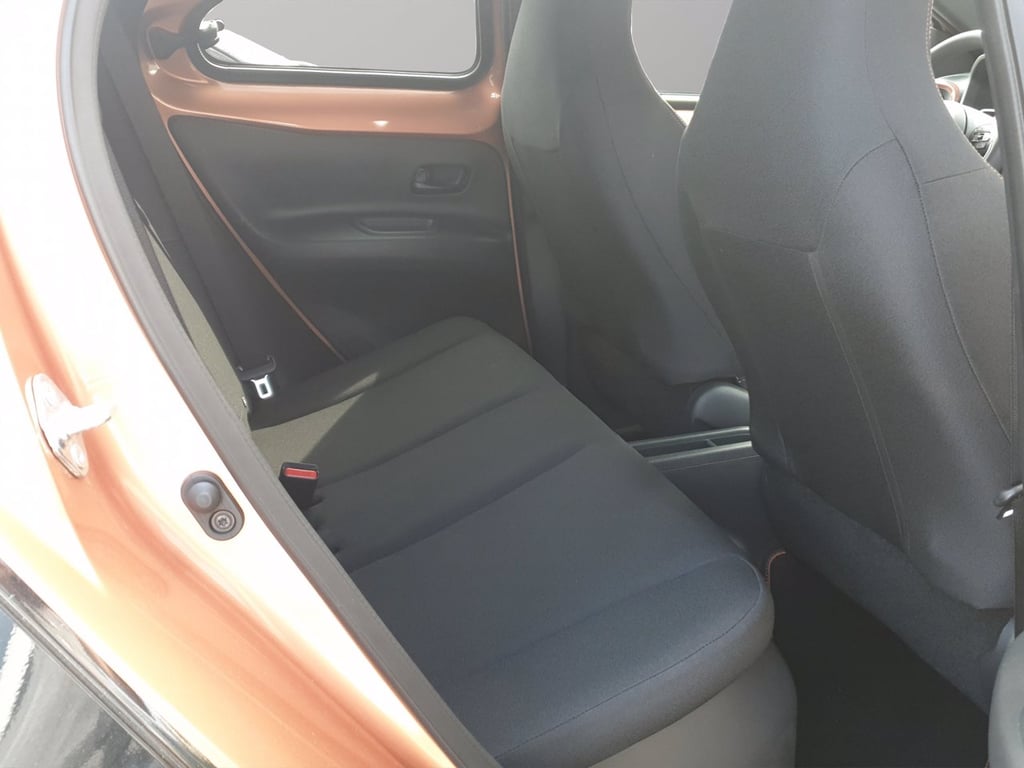 TOYOTA Aygo x 1.5 hybrid icon e-cvt