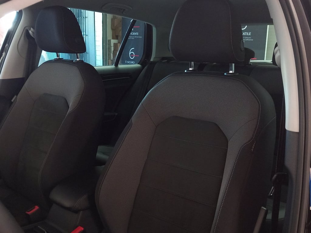 VOLKSWAGEN Golf 5p 1.6 tdi executive 115cv