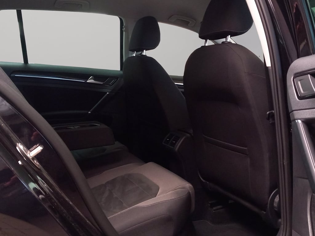 VOLKSWAGEN Golf 5p 1.6 tdi executive 115cv