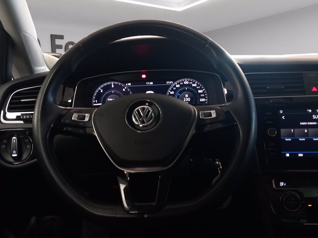 VOLKSWAGEN Golf 5p 1.6 tdi executive 115cv