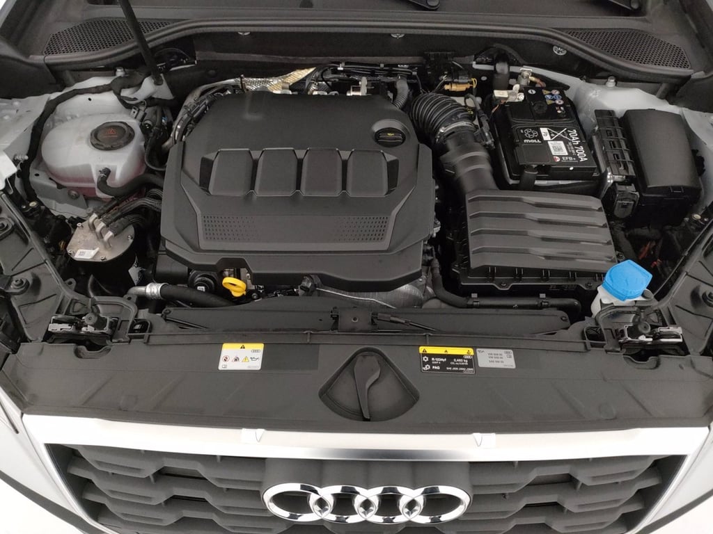AUDI Q2 35 2.0 tdi business plus s-tronic