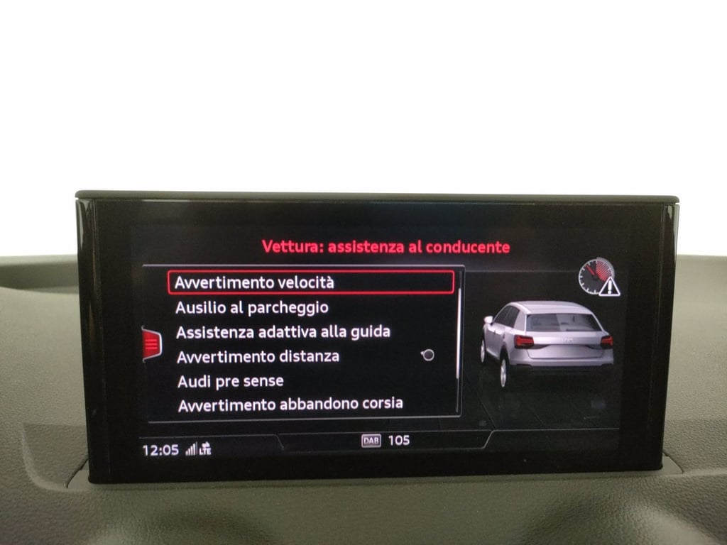 AUDI Q2 35 2.0 tdi business plus s-tronic