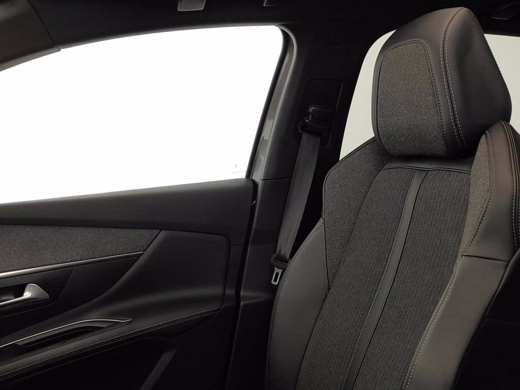 PEUGEOT 3008 1.5 bluehdi gt line s&s 130cv eat8