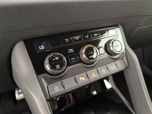 SKODA Karoq 2.0 tdi sportline 115cv