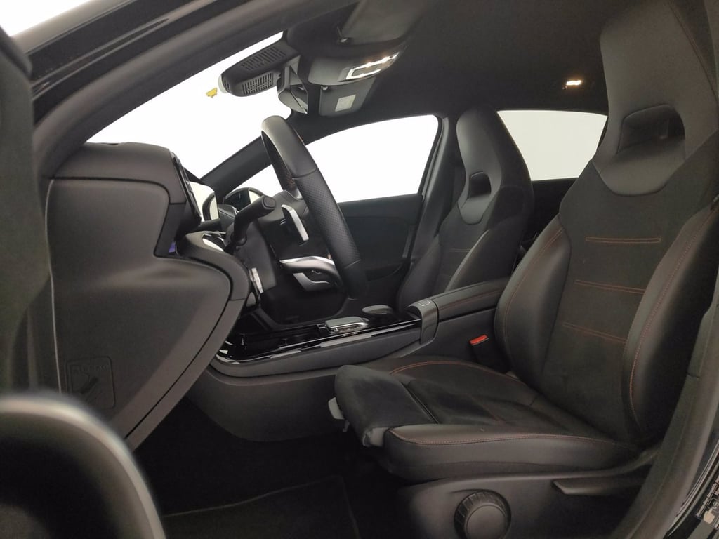 MERCEDES A 200 d premium night edition auto