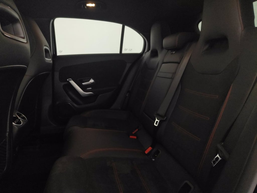 MERCEDES A 200 d premium night edition auto