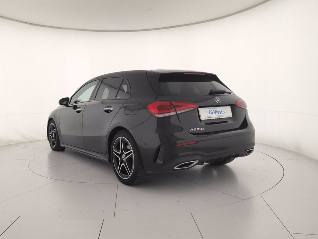 MERCEDES A 200 d premium night edition auto