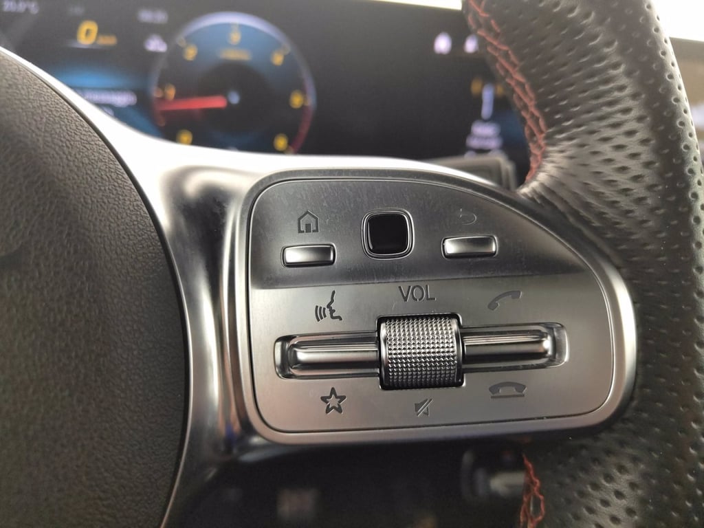 MERCEDES A 200 d premium night edition auto