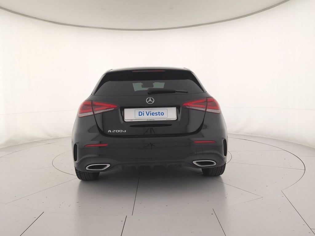 MERCEDES A 200 d premium night edition auto