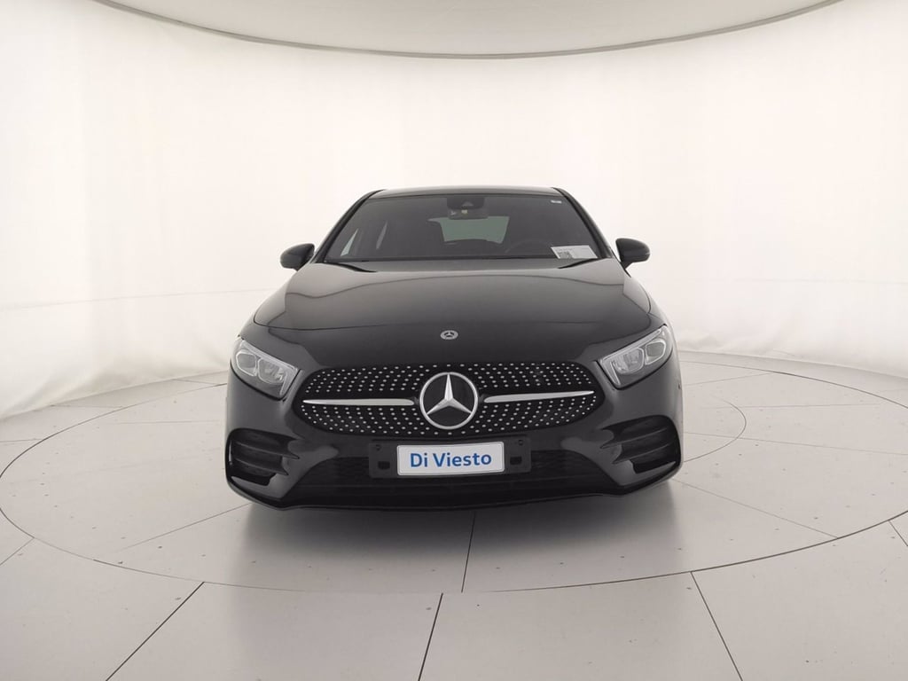 MERCEDES A 200 d premium night edition auto
