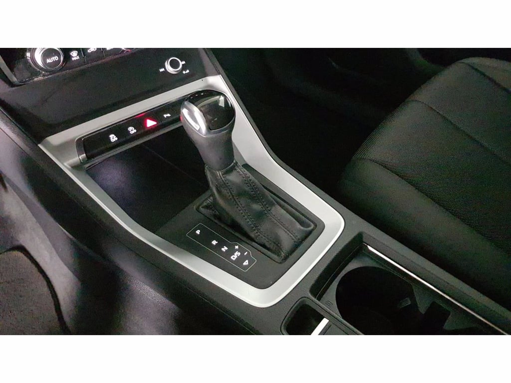AUDI Q3 35 2.0 tdi business quattro s-tronic