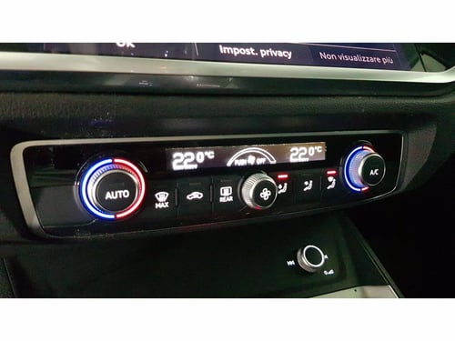 AUDI Q3 35 2.0 tdi business quattro s-tronic