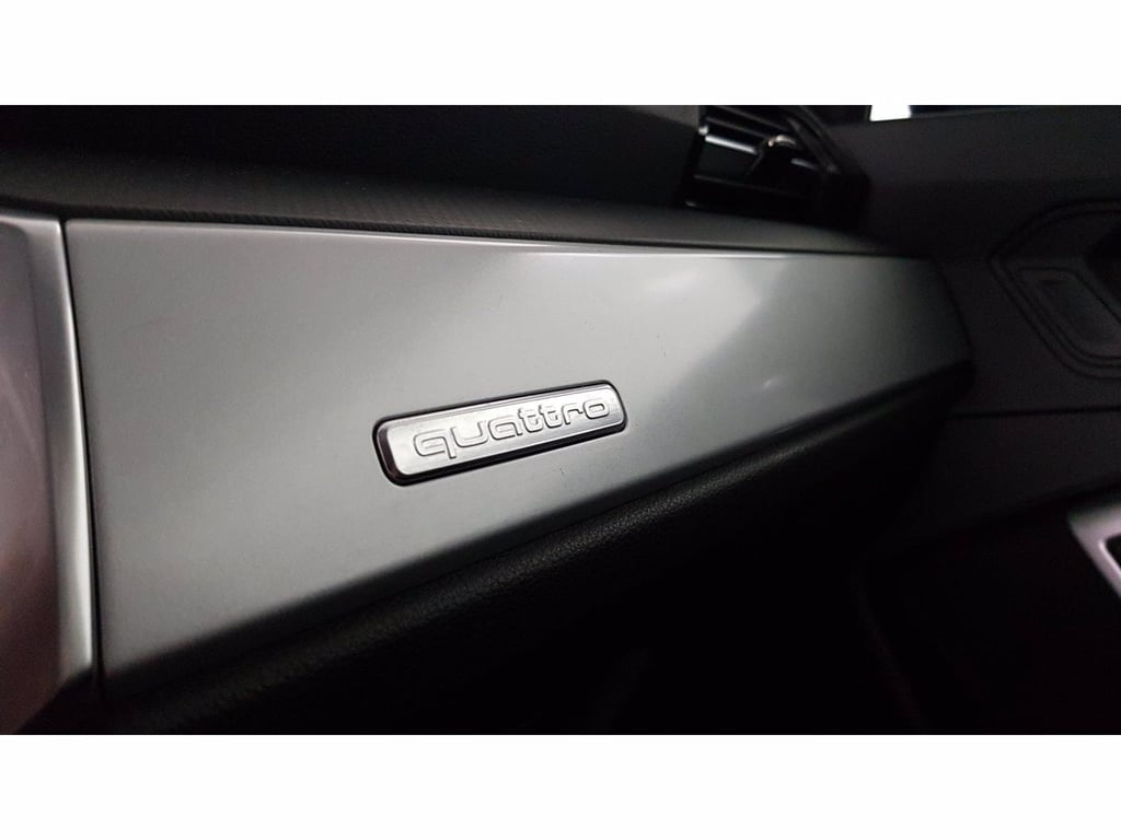 AUDI Q3 35 2.0 tdi business quattro s-tronic