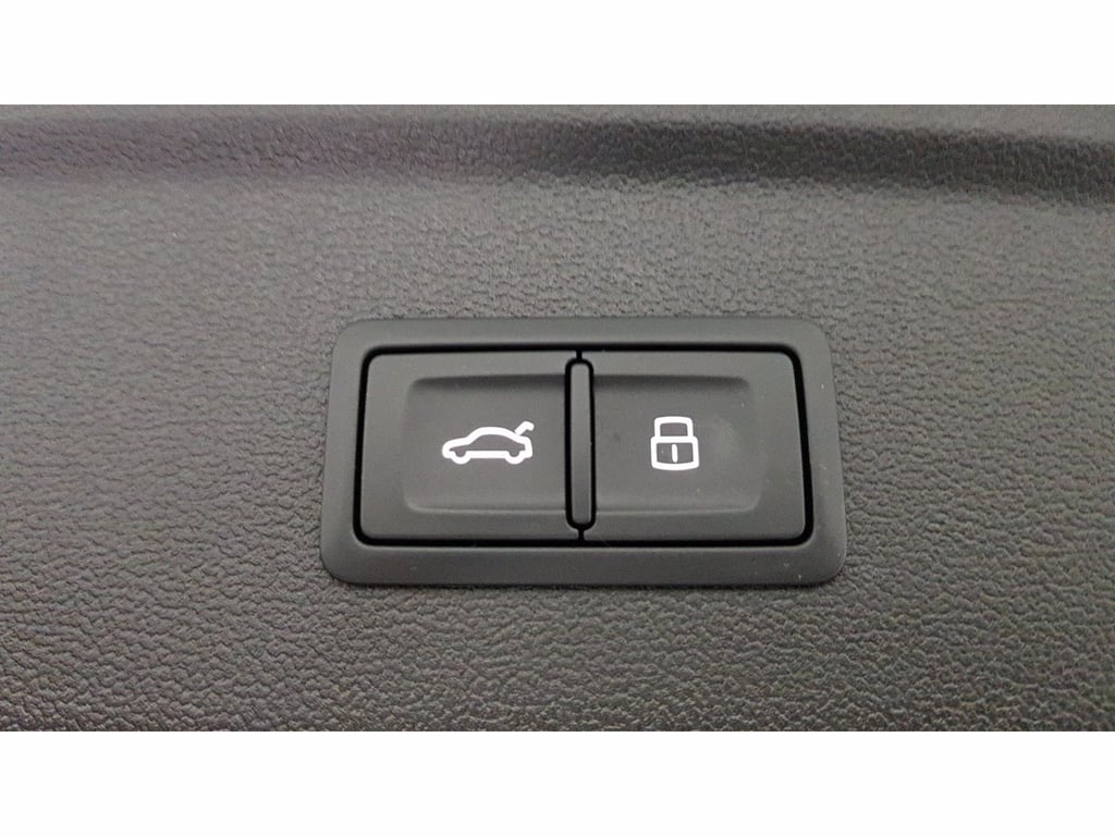 AUDI A3 allstreet 1.5 tfsi e identity contrast 204cv s-tronic