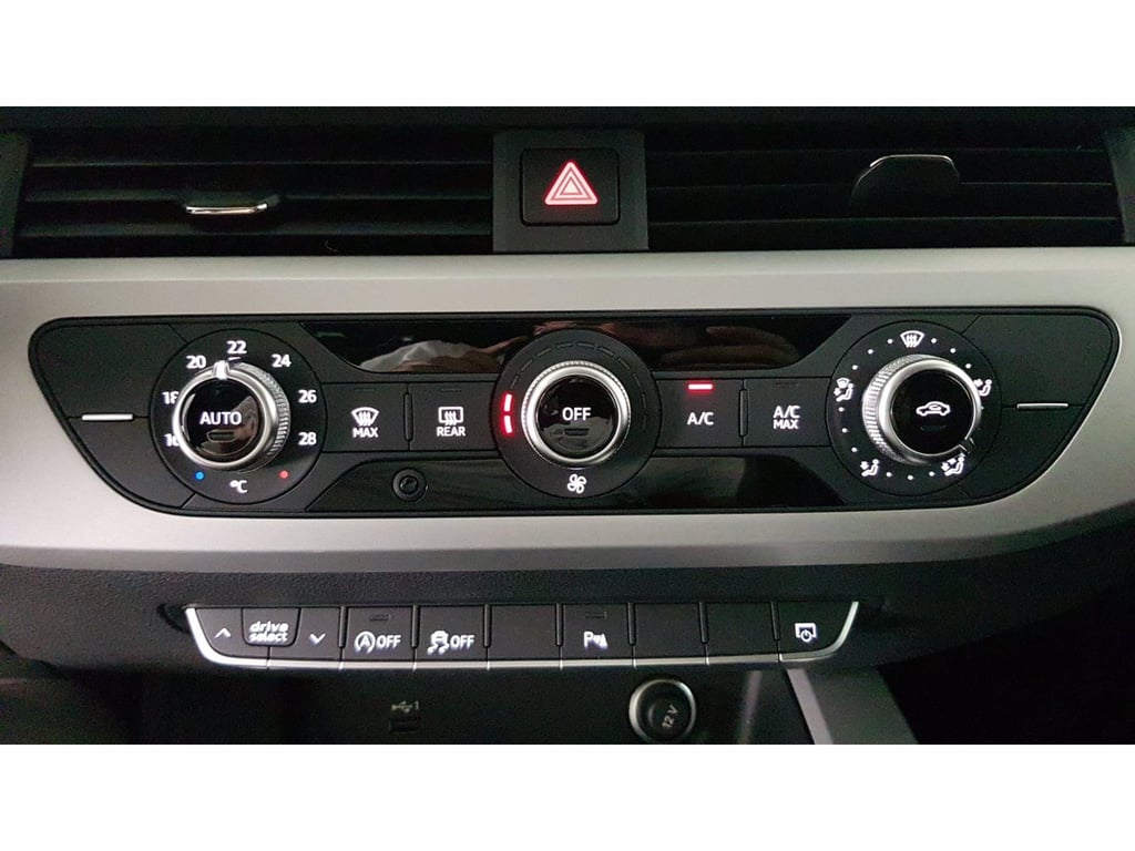 AUDI A4 35 2.0 tfsi mhev business 150cv s-tronic