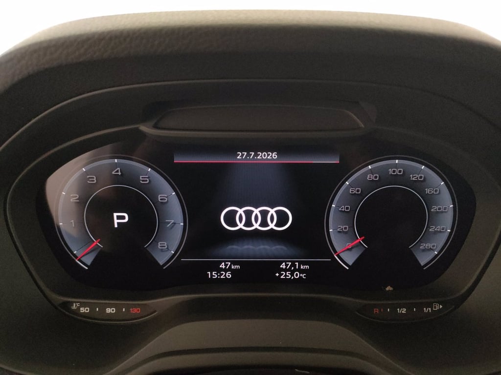 AUDI Q2 35 1.5 tfsi business advanced s-tronic