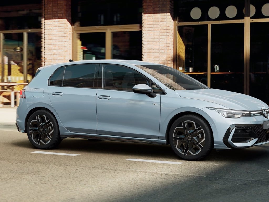 VOLKSWAGEN Golf 1.5 etsi r-line plus 115cv dsg