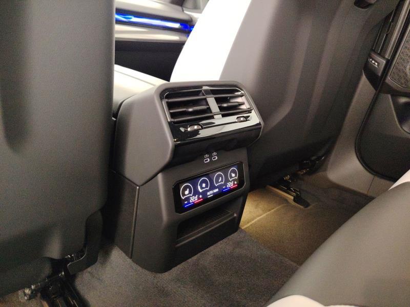 BMW M5 touring 4.4 727cv auto