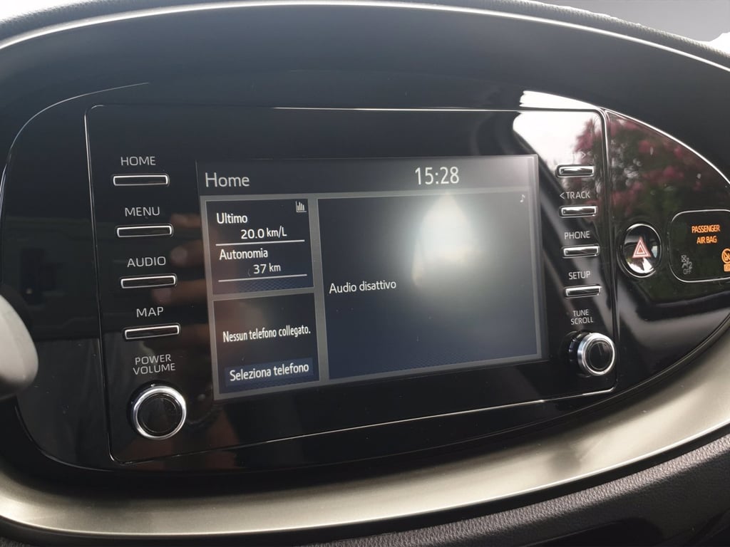 TOYOTA Aygo x 1.0 active 72cv s-cvt