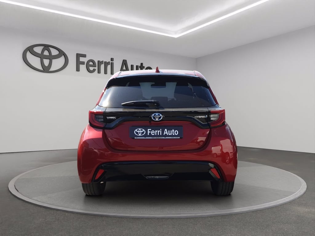 TOYOTA Yaris 1.5h lounge