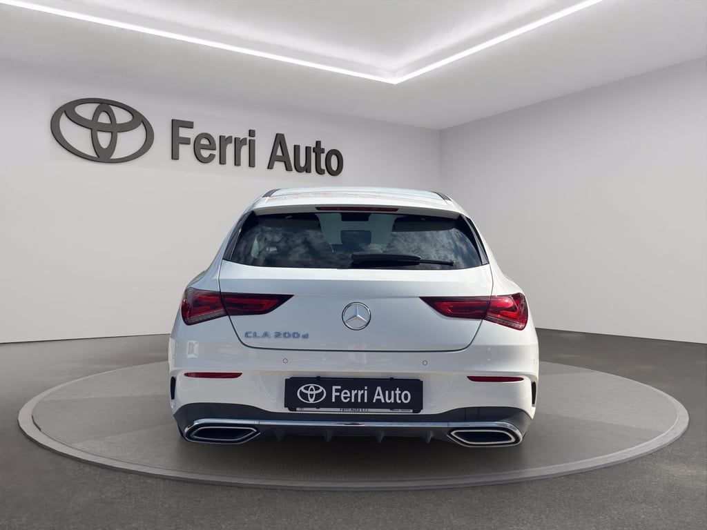 MERCEDES Cla shooting brake 200 d premium auto
