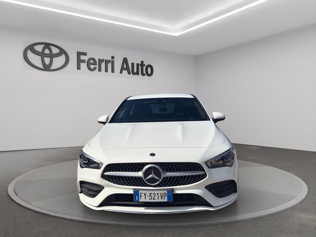 MERCEDES Cla shooting brake 200 d premium auto