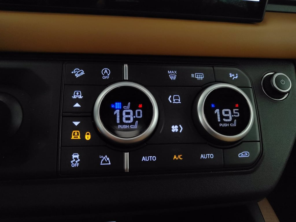 LAND ROVER Defender 110 3.0d i6 mhev x-dynamic se awd 300cv auto 6p.ti