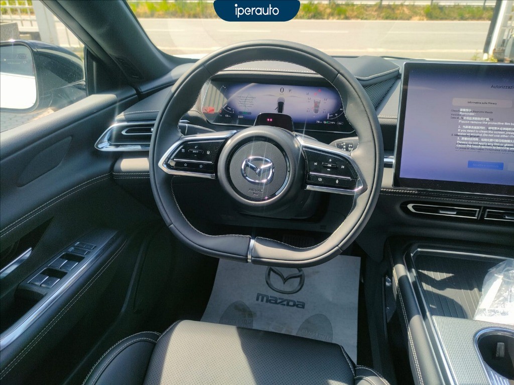 MAZDA 6e 68.8 kWh Standard Range Takumi