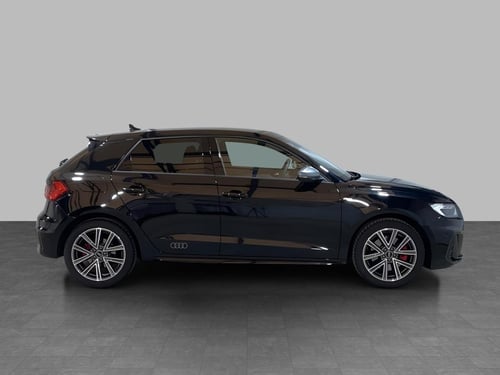 AUDI A1 sportback 40 2.0 tfsi s line edition 207cv s-tronic