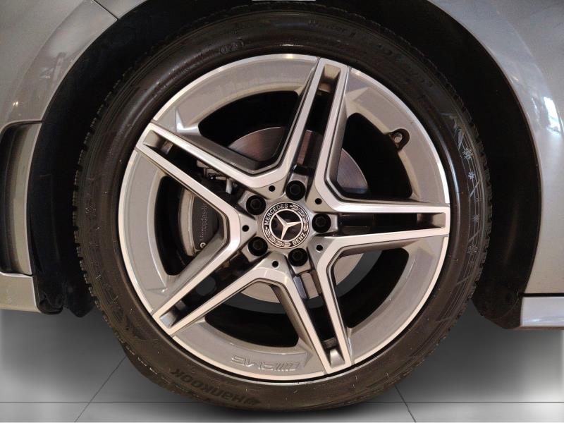 MERCEDES A 180 d premium auto