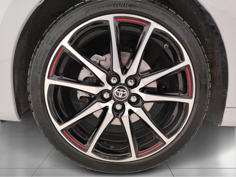TOYOTA Yaris 1.5h gr sport