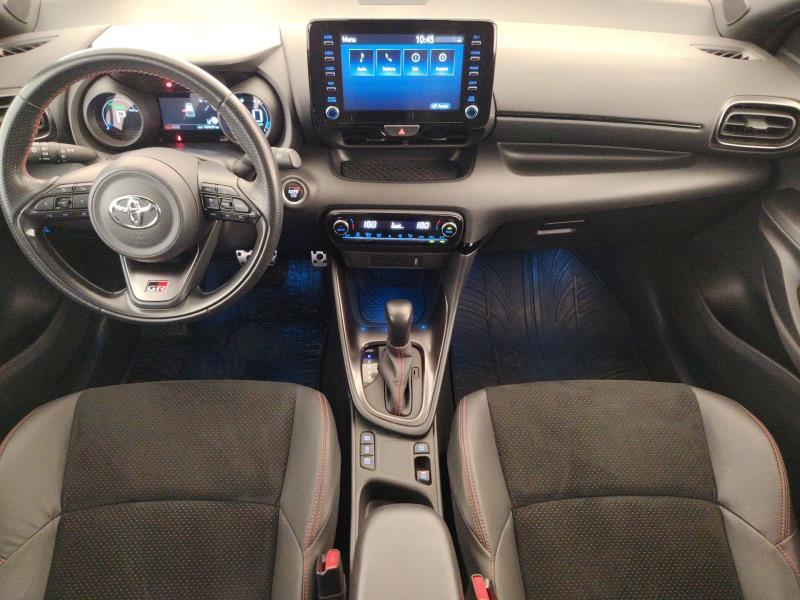 TOYOTA Yaris 1.5h gr sport