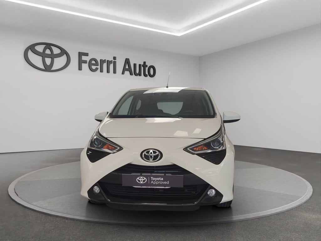 TOYOTA Aygo 5p 1.0 x-play 72cv
