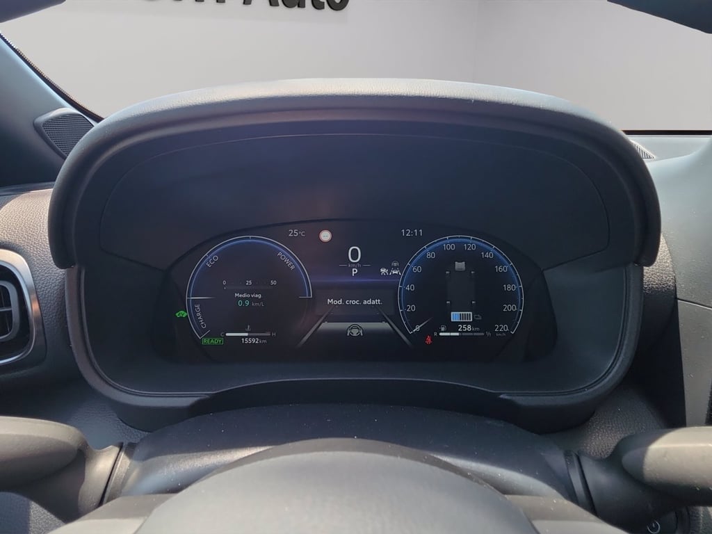 TOYOTA Yaris 1.5h 130 gr sport