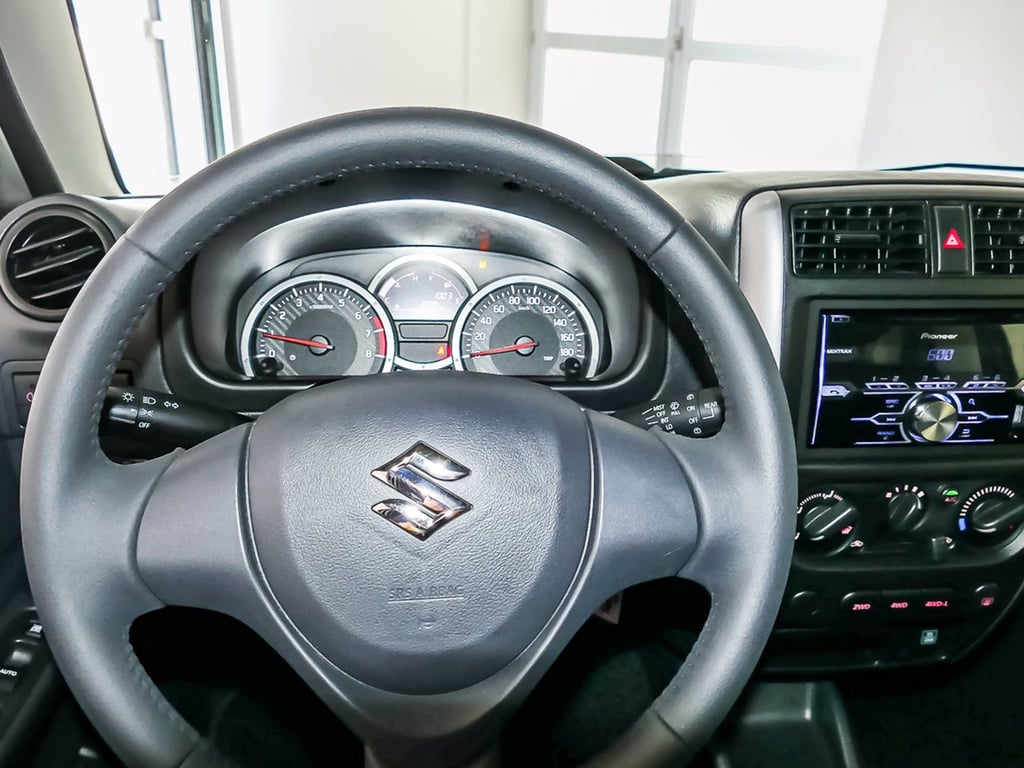 SUZUKI Jimny 1.3 vvt evolution+ 4wd e6