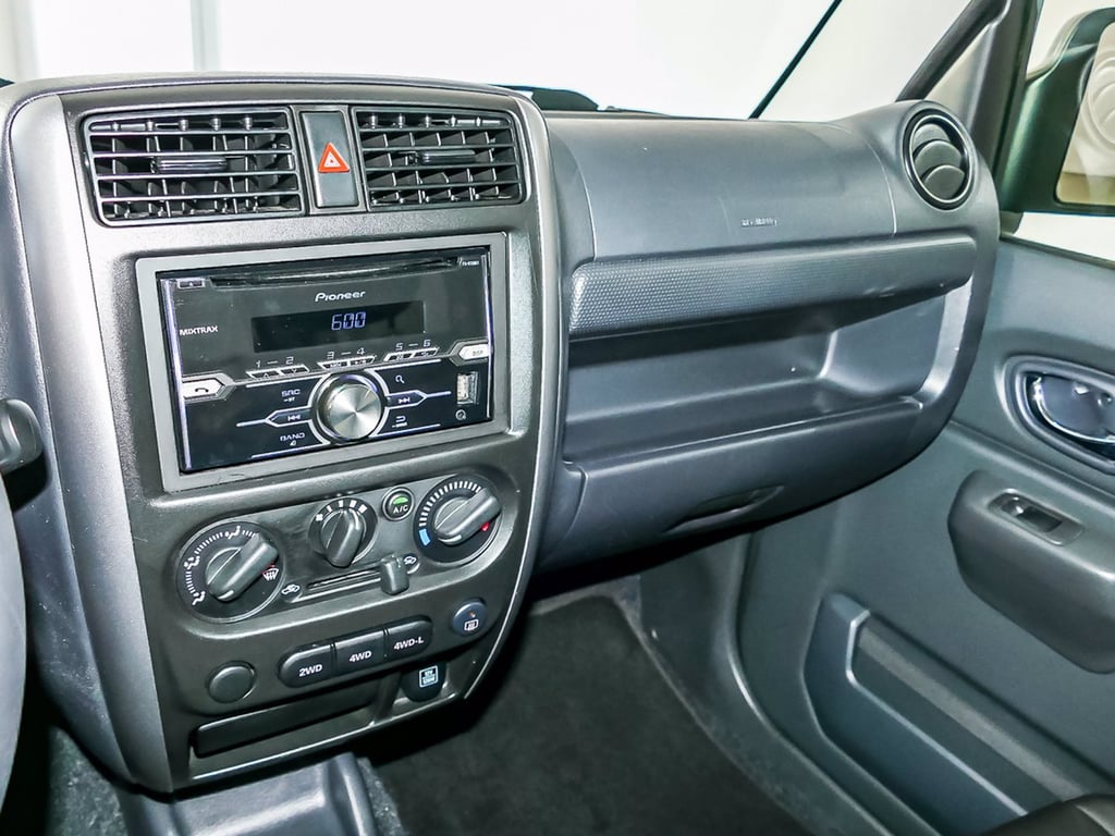 SUZUKI Jimny 1.3 vvt evolution+ 4wd e6