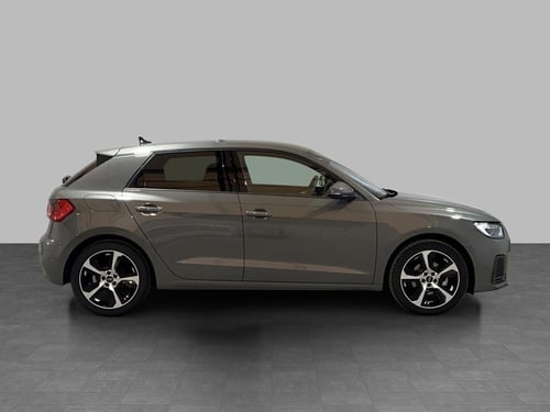 AUDI A1 sportback 30 1.0 tfsi business 116cv s-tronic