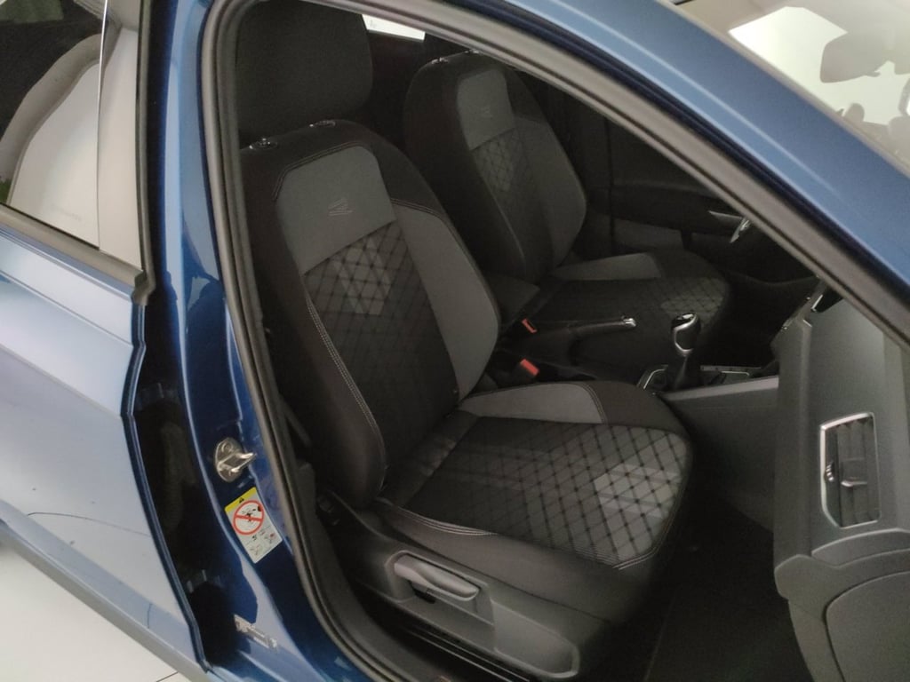 VOLKSWAGEN Polo 1.0 tsi r-line 95cv