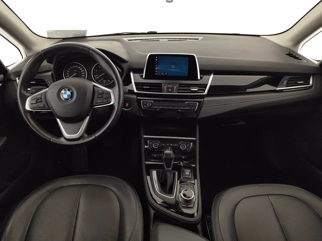 BMW Serie 2 active tourer 218d xdrive luxury auto my17